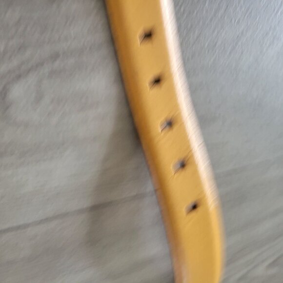 Perry Ellis Genuine Leather Belt With Brass Buckle Large - Picture 6 of 7